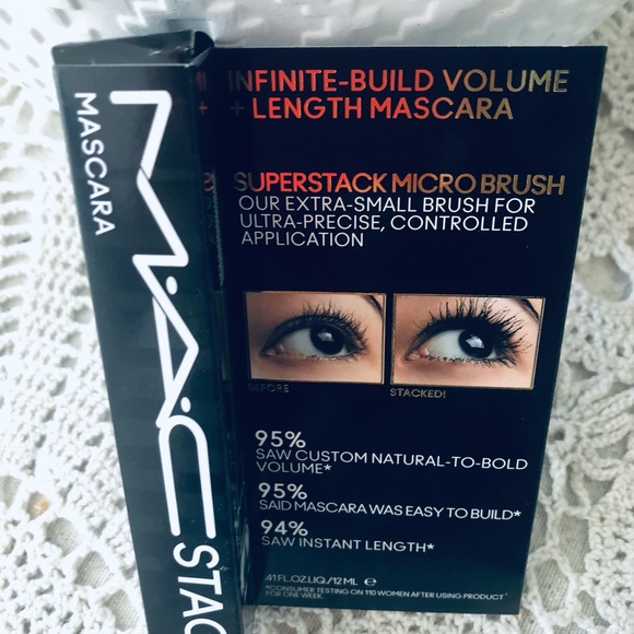 MAC MASCARA WATERPROOF BLACK STAK - Picture 2 of 4